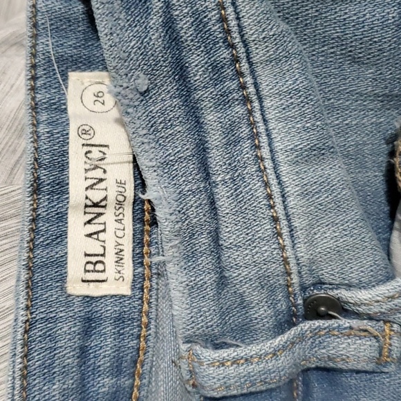 BLANK NYC jeans women's size 2 sz 26 light blue skinny classic ripped sp… - Picture 12 of 15